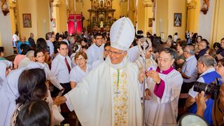 Alfredo Vizcarra ya es obispo de Trujillo
