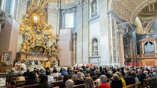 Eucaristía en la Basílica de San Pedro
