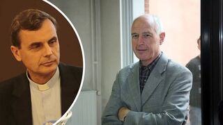 Monseñor Luc Terlinden aly el fallecido padre Paul De Clerck