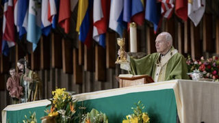 El cardenal Aguiar, en la consagración