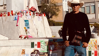 Roberto Márquez, el artista mexicano que acompaña al Papa en el Gemelli con su pintura