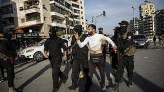 Un partidario de Al Assad, detenido por las nuevas fuerzas del orden