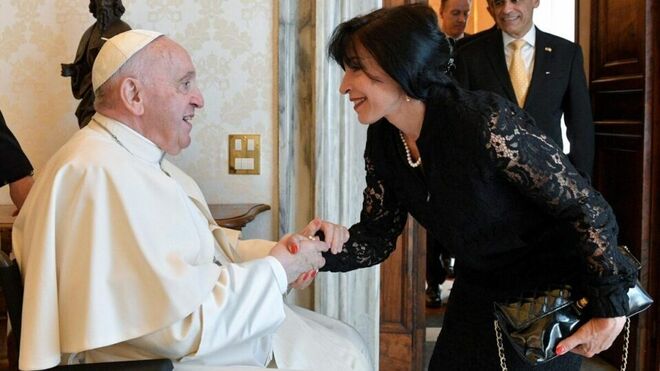 El papa Francisco y Emilce Cuda