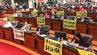 Protesta contra la minería