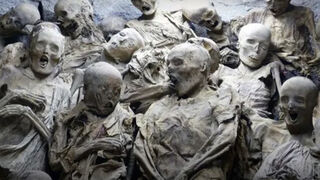 Momias. Cripta de la Iglesia de San Andrés. Toledo.