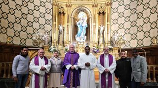 ¡Se busca organización que ayude a dar de comer una vez al día a 2.200 niños y niñas!