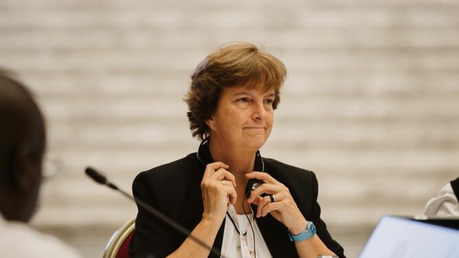 Maria Cimperman en una sesión del Sínodo de la Sinodalidad