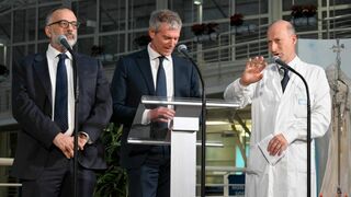 Luigi Carbone, Matteo Bruni y Sergio Alfieri, con los periodistas