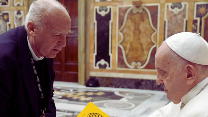 Ambrosio Cots saluda al Papa