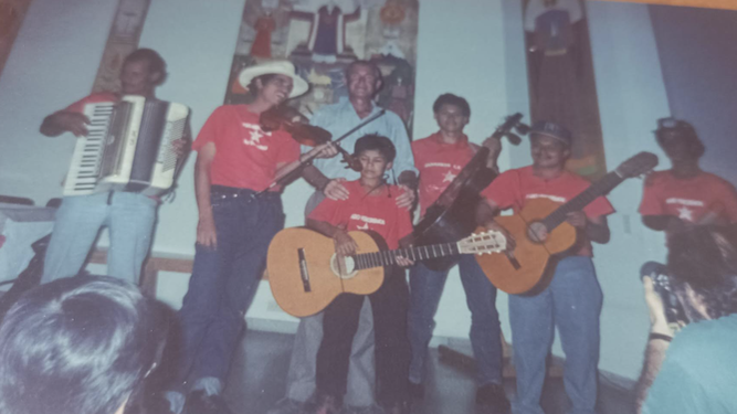 Rogelio con los Torogozes