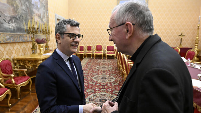 Parolin, con Bolaños, durante la reunión del 25 de febrero