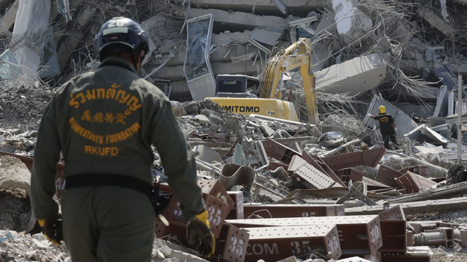 Imágenes del terremoto que sacudió Tailandia y Myanmar