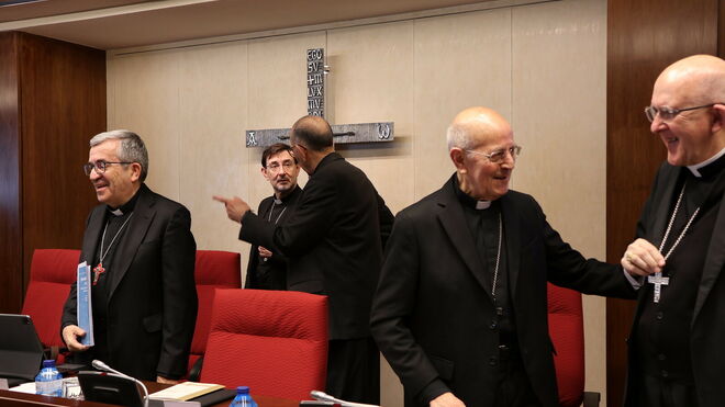 Cobo, hablando con Omella