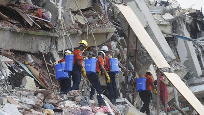 Operaciones de rescate en Birmania