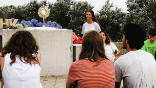 Es una transformación significativa en el paisaje religioso británico