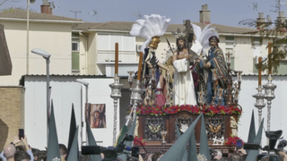 La hermandad de Nuestro Padre Jesús de la Bendición en su primera procesión