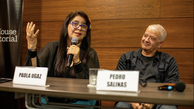 Paola Ugaz y Pedro Salinas en la presentación de 'La verdad nos hizo libres'