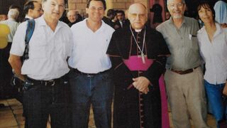 Michel Sabbah, en el centro de la imagen