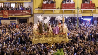 Nuestro Padre Jesús de la Sentencia de la Hermandad de La Macarena en la salida de Estación de Penitencia de esta madrugada de la Semana Santa de Sevilla