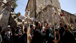 Peregrinos ortodoxos en la Vía Dolorosa