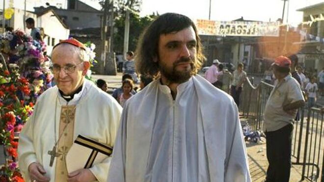 Bergoglio y padre Di Paola