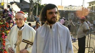 Bergoglio y padre Di Paola