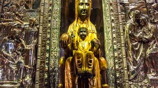 Virgen de Montserrat, 'la Moreneta'