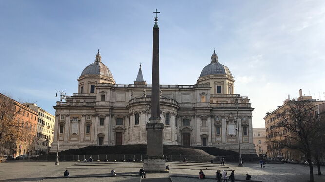 Plaza y basílica de Santa María la Mayor, en Roma