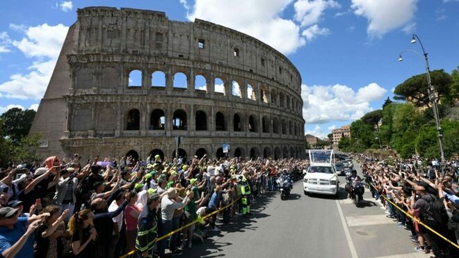 Francisco, a su paso por el Coliseo