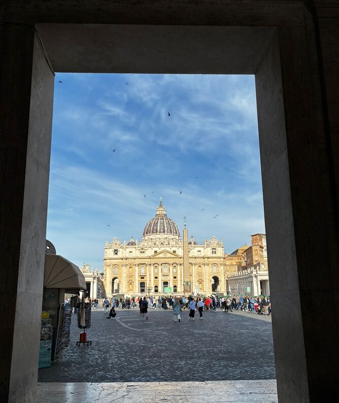 Una ventana a San Pedro