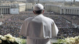 El elegido dejará de ser él para pasar a ser el Vicario de Cristo