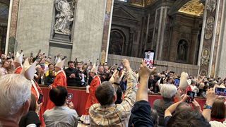 Procesión de entrada de cardenales
