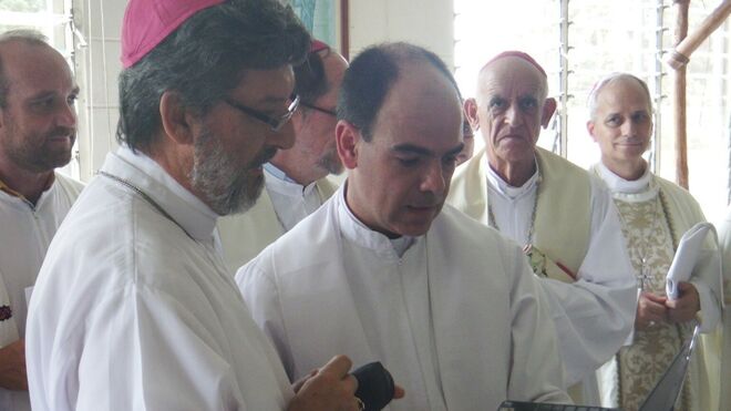 Robert Prevost en Indiana (Perú) en febrero de 2015