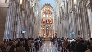 Misa en la catedral de la Almudena. Madrid.