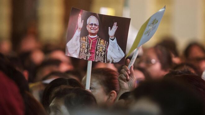 Fieles en Chiclayo festejan al elección del papa León XIV