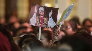 Fieles en Chiclayo festejan al elección del papa León XIV