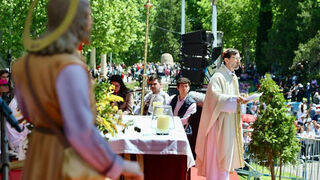 Misa del arzobispo Cobo en la Pradera de San Isidro