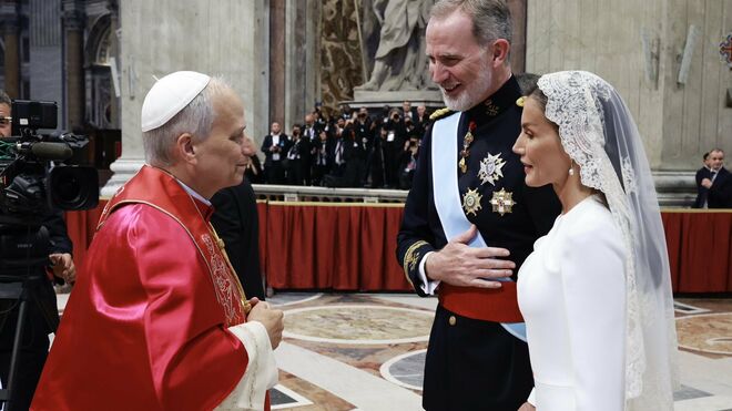 Felipe y Letizia, con Prevost