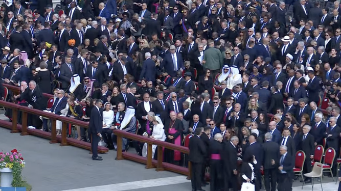 Los líderes mundiales, esperan al Papa