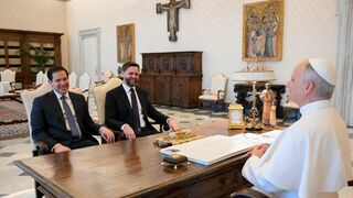 JD Vance, con Marco Rubio, visitan al Papa León