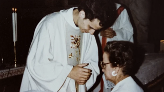 El jioven agustino Robert Prevost