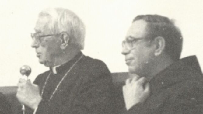 Tarancon a Montserrat, con el abad Cassià, el 1987