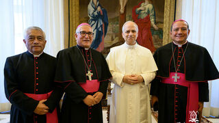 El Papa, con la cúpula del Episcopado peruano