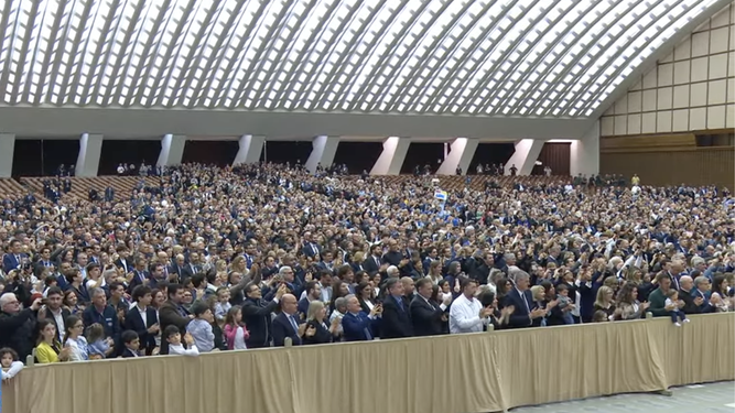 El Aula Pablo VI acogió la audiencia de León XIV a la Curia romana y empleados del Vaticano