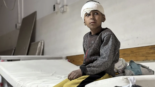 Un niño herido tras bombardeo israelí