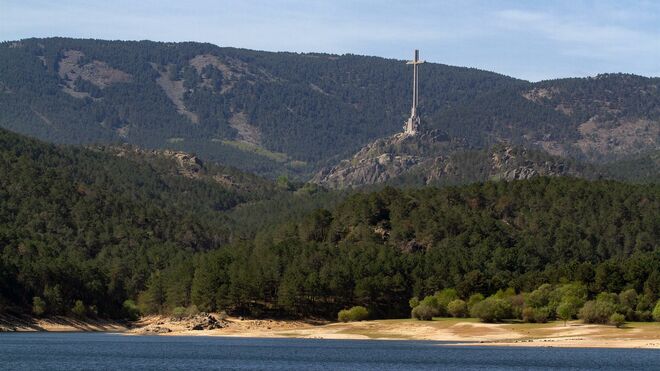 Cruz del Valle de Cuelgamuros