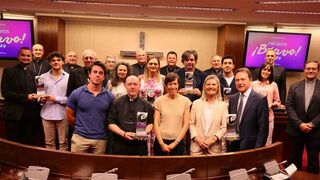 Foto de familia de los Premios Bravo de la CEE