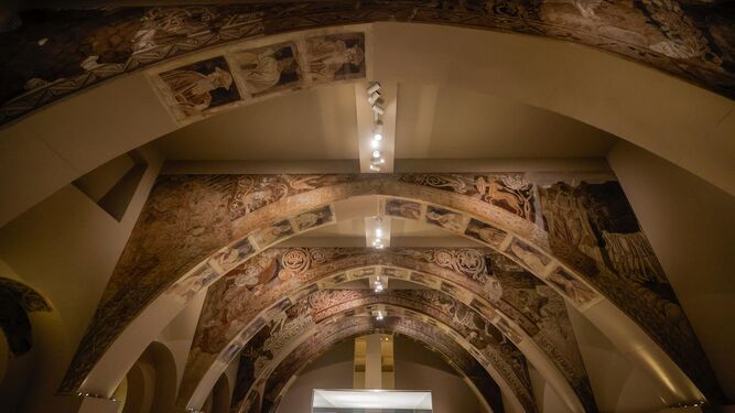 Murales de Sijena en el Museu Nacional d’Art de Catalunya (MNAC)
