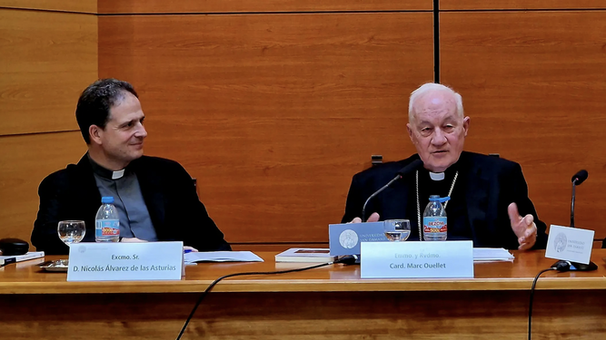El cardenal Ouellet con el rector de la UESD, Álvarez de las Asturias