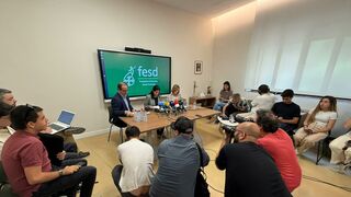 Rueda de prensa en el centro